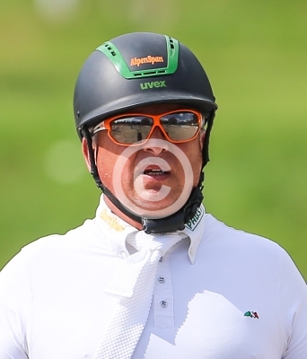 Springreiten