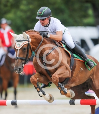 Springreiten