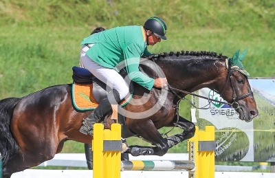 Springreiten
