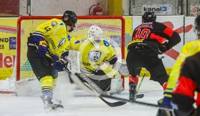 EV Zeltweg vs. Eisbaeren Peggau